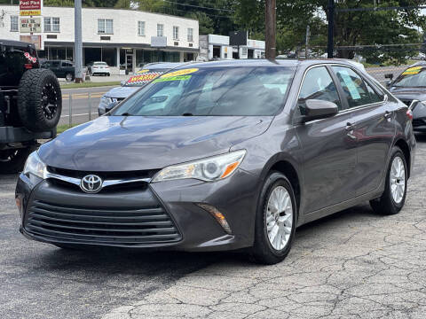 2016 Toyota Camry LE