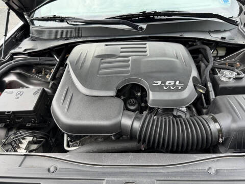 2015 Chrysler 300 Limited