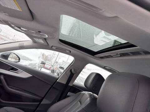 2017 Audi A4 2.0T quattro Premium Plus