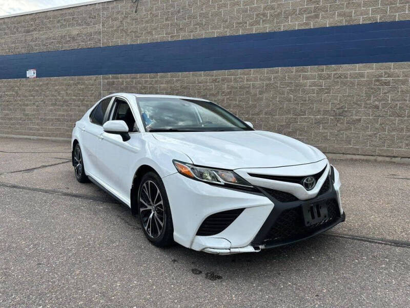 2020 Toyota Camry SE