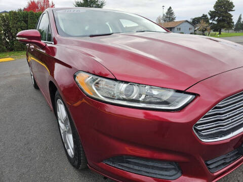 2016 Ford Fusion SE