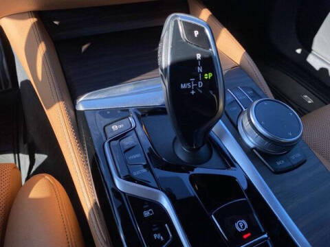 2022 BMW 5 Series 530e