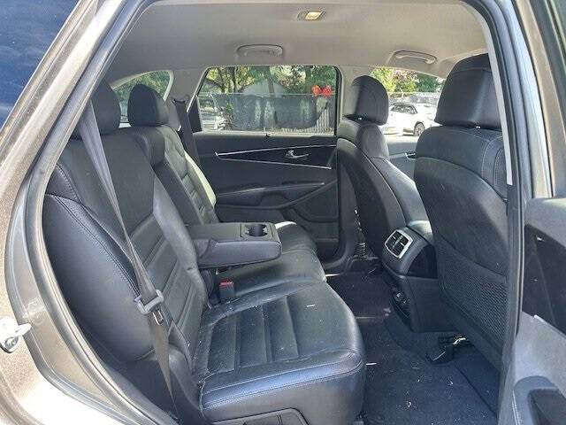 2017 Kia Sorento EX V6