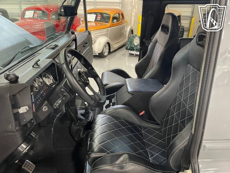 1991 Land Rover Defender