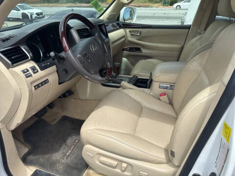 2013 Lexus LX 570