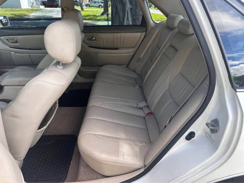 2004 Toyota Avalon XLS