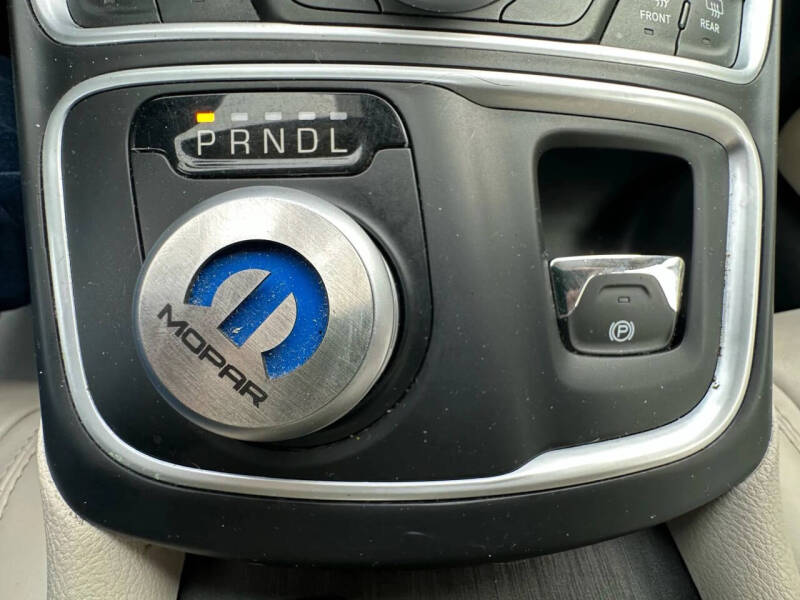 2016 Chrysler 200 Limited Platinum