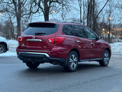 2017 Nissan Pathfinder SV
