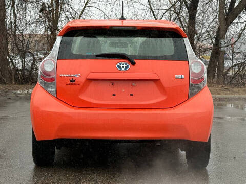 2014 Toyota Prius c Four