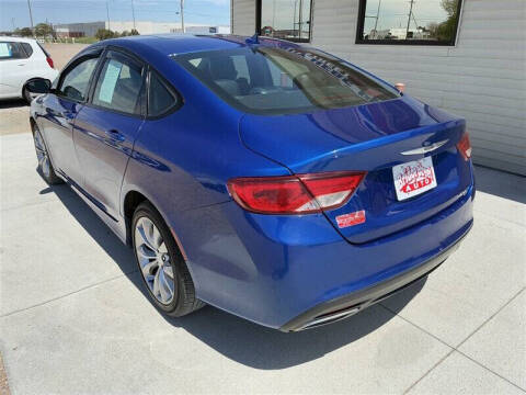 2015 Chrysler 200 S