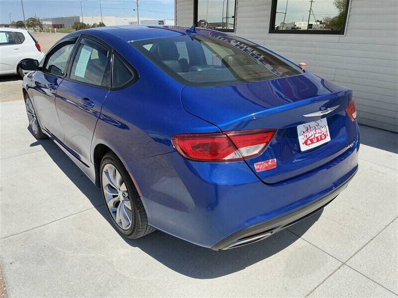 2015 Chrysler 200 S