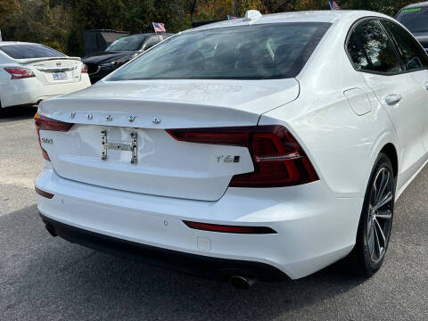 2021 Volvo S60 T6 Momentum