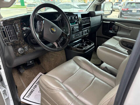 2022 Chevrolet Express 2500