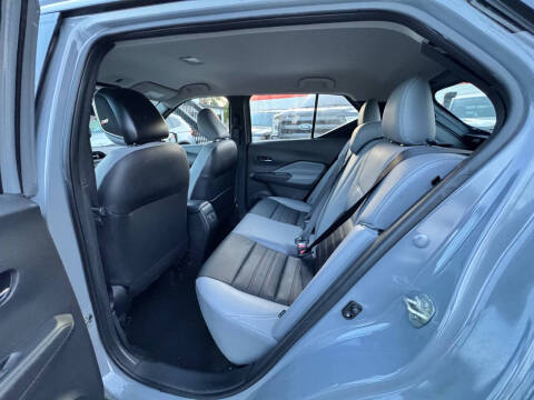 2021 Nissan Kicks SR