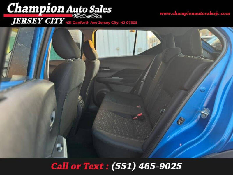 2023 Nissan Kicks SV