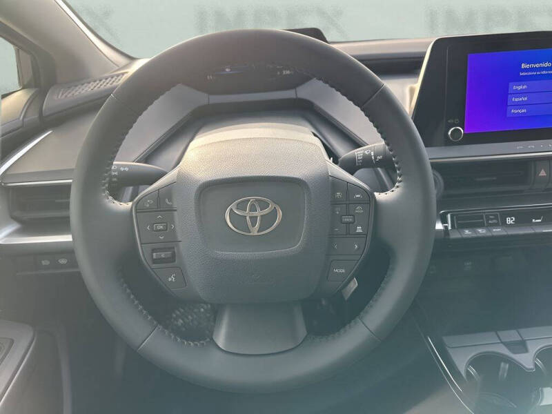2025 Toyota Prius LE