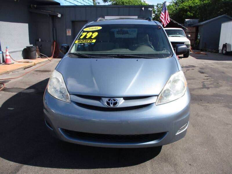 2006 Toyota Sienna for sale at AUTO BROKERS OF ORLANDO in Orlando FL