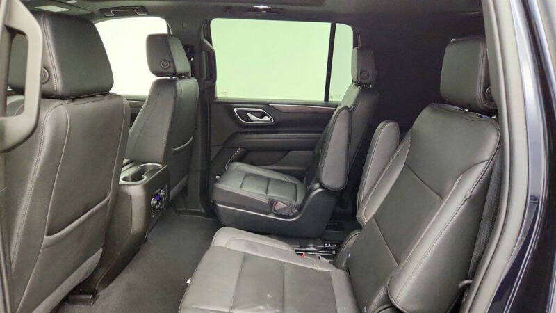2022 Chevrolet Suburban LT