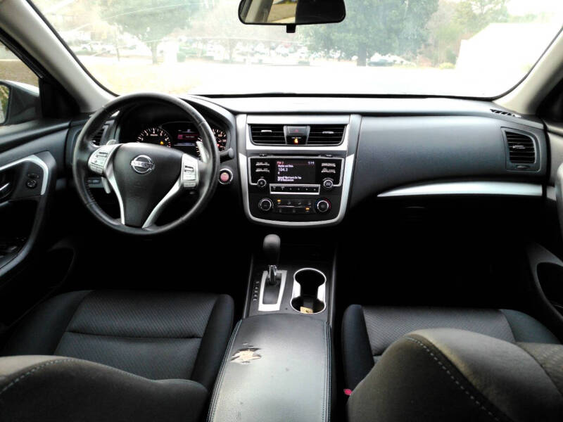 2017 Nissan Altima 2.5 SR