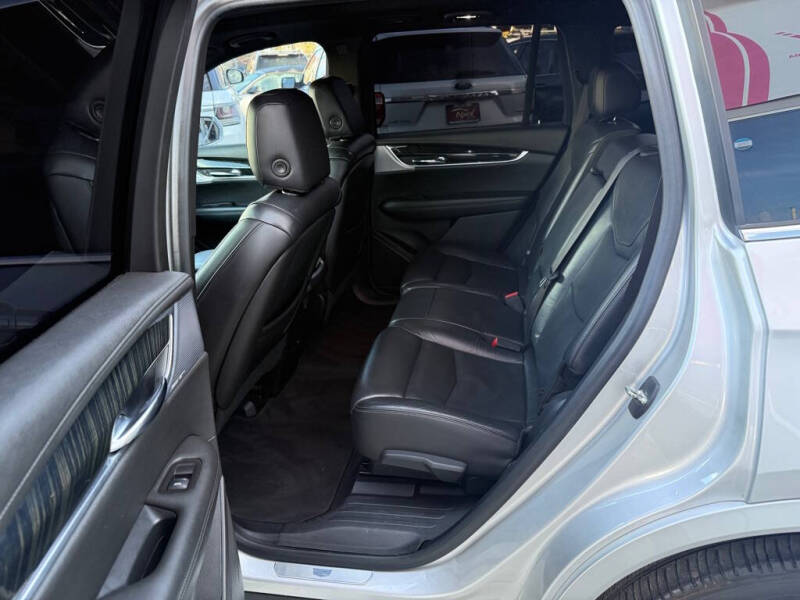 2020 Cadillac XT6 Premium Luxury