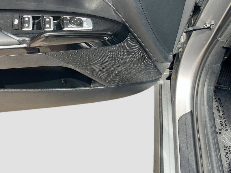 2025 Kia K5