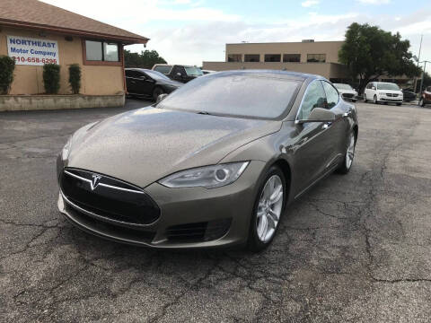 2015 Tesla Model S 70D