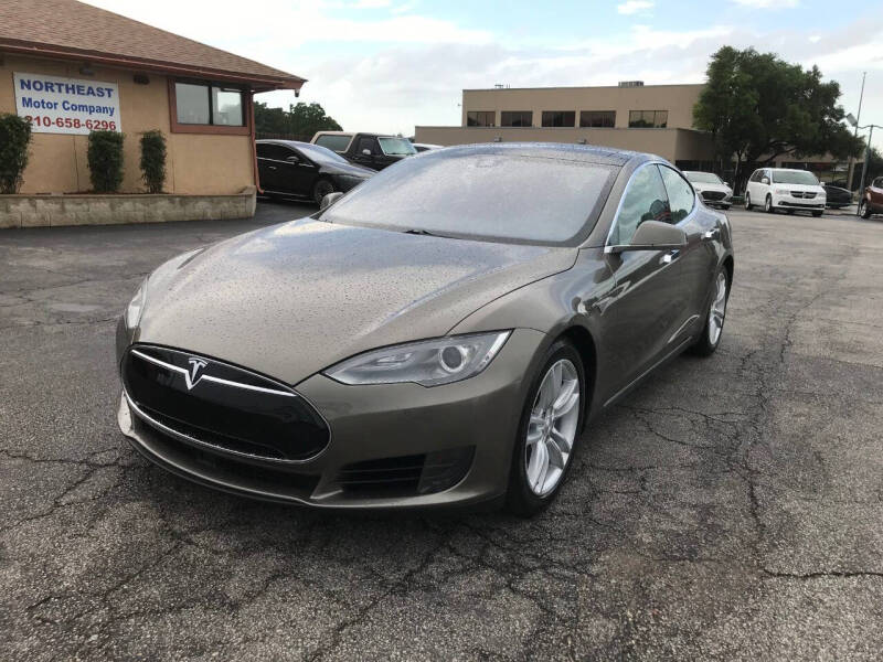 2015 Tesla Model S 70D