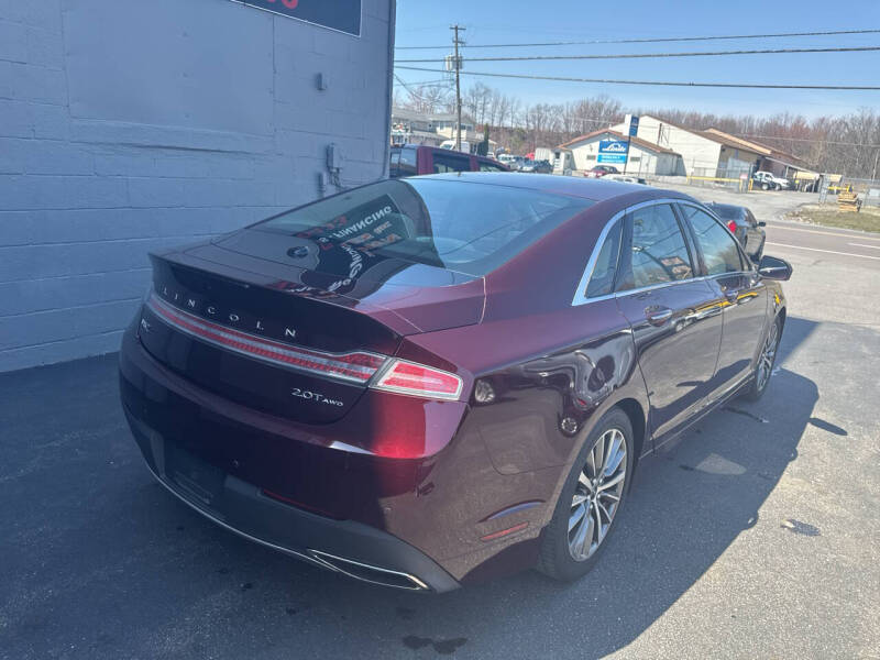 2017 Lincoln MKZ Select