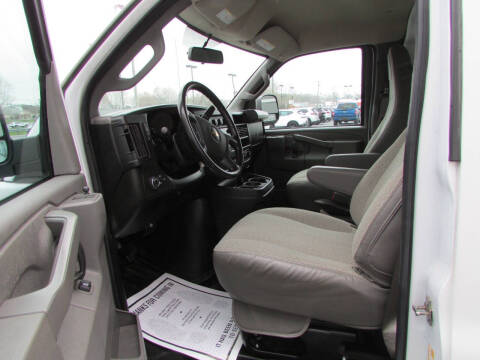2022 Chevrolet Express 2500