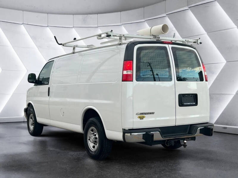 2019 Chevrolet Express 2500