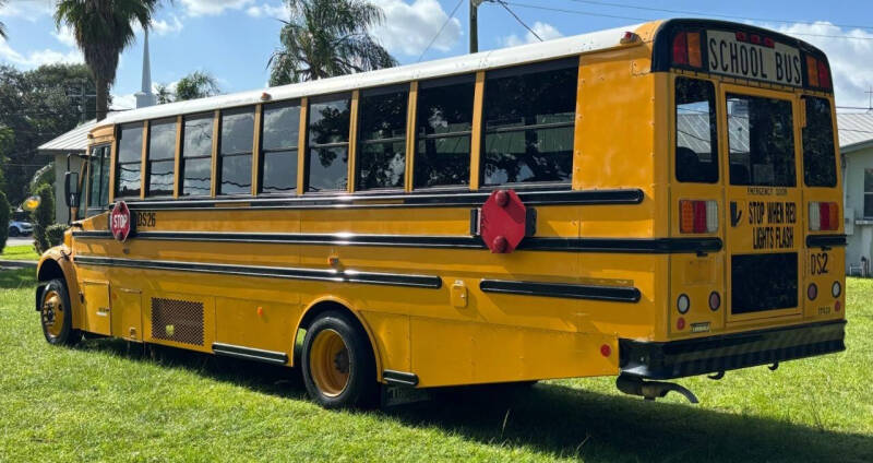 2010 Freightliner B2 Chassis