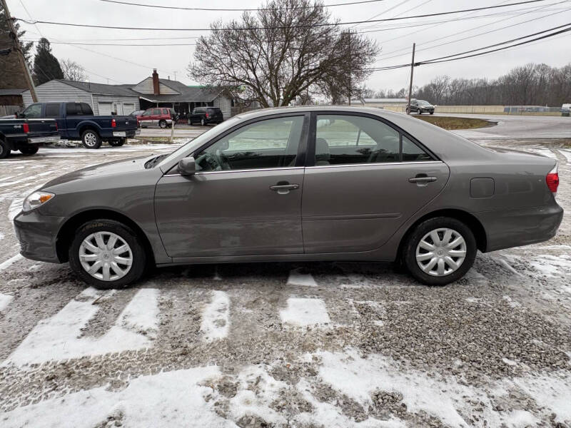 2005 Toyota Camry LE