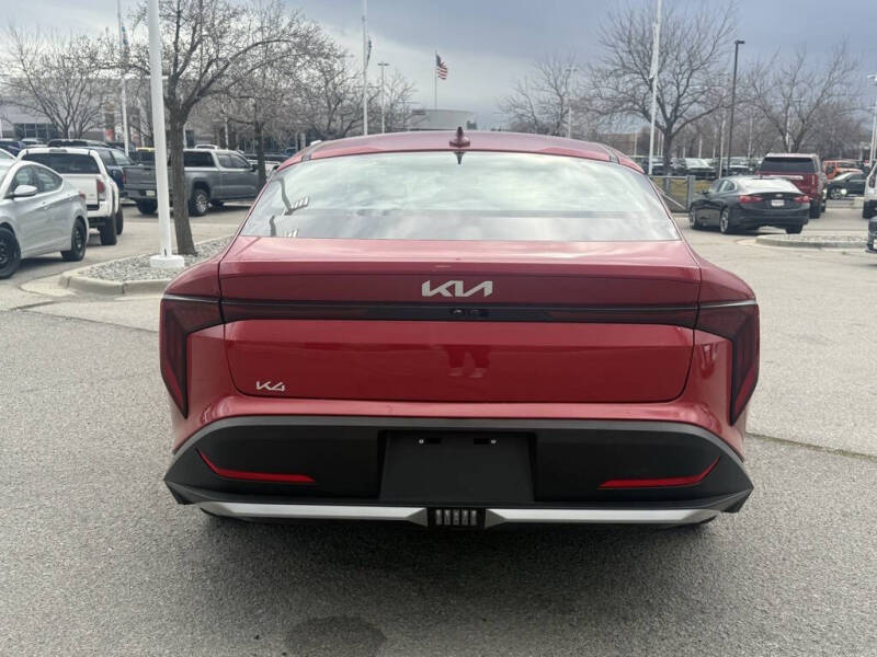 2025 Kia K4 LXS