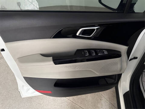 2022 Kia Carnival EX