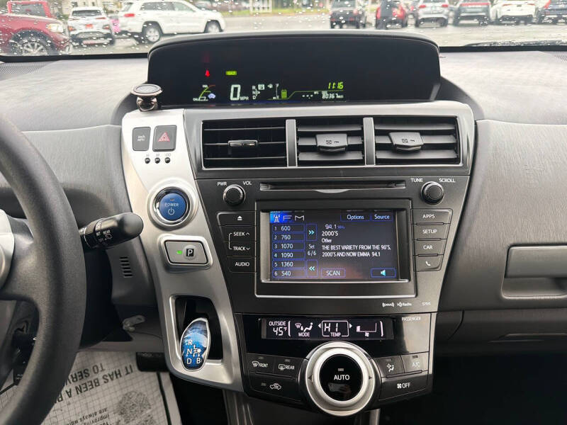 2012 Toyota Prius v Three