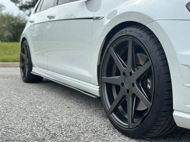 2016 Volkswagen Golf R