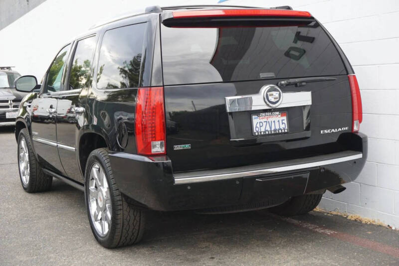 2010 Cadillac Escalade Premium