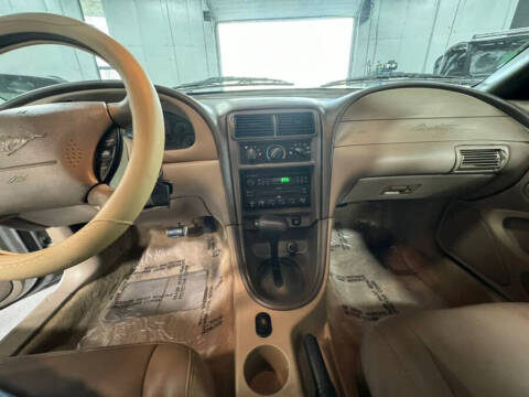 2003 Ford Mustang GT Deluxe
