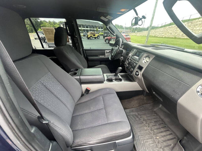 2016 Ford Expedition EL XLT