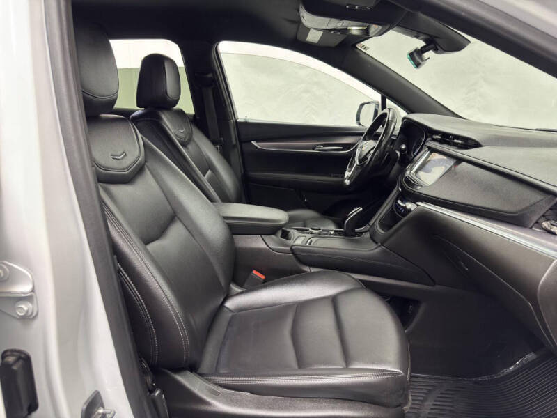 2023 Cadillac XT5 Luxury