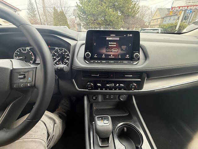 2025 Nissan Rogue SV