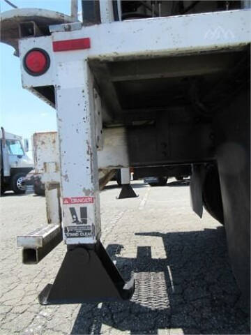 2004 Sterling Acterra