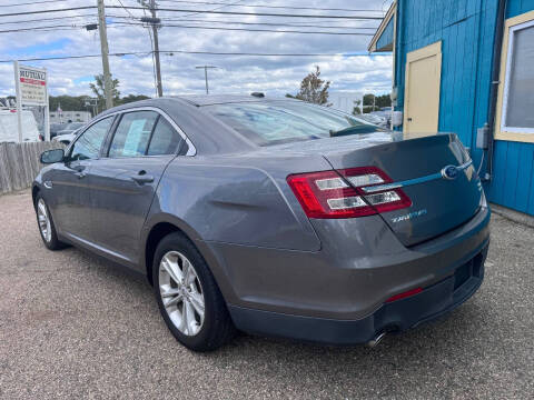 2013 Ford Taurus SEL