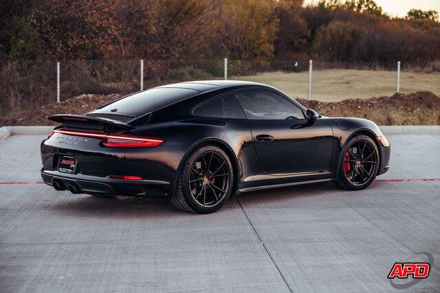 2019 Porsche 911 Carrera 4S
