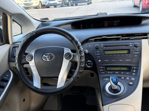 2010 Toyota Prius III