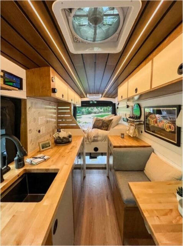 2023 Ford Transit 350