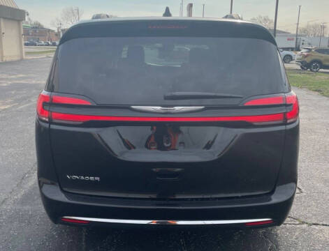 2022 Chrysler Pacifica Touring L