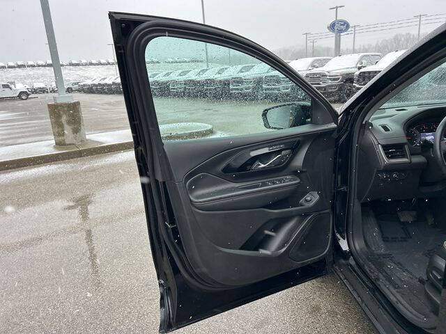 2023 GMC Terrain AT4