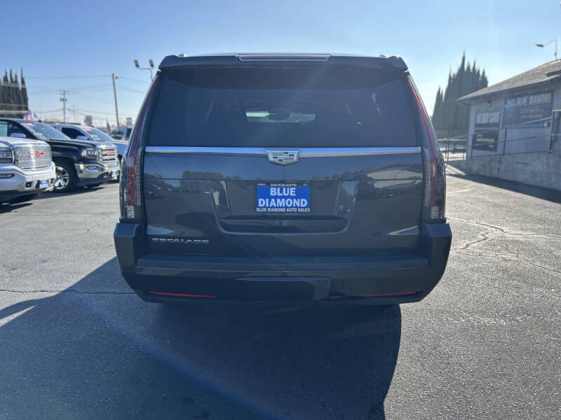 2016 Cadillac Escalade ESV Premium Collection