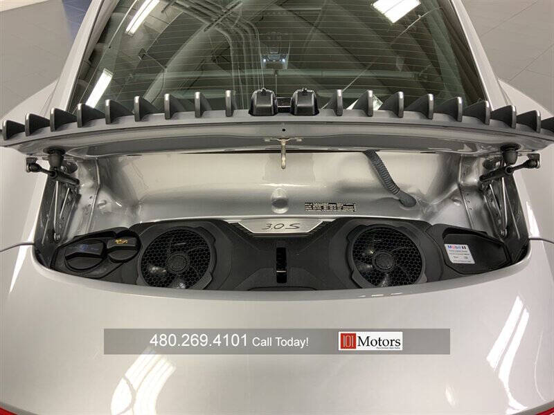 2020 Porsche 911 Carrera 4S